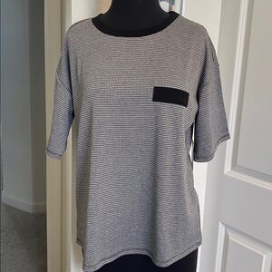 Black and White Checkered Women's Short Sleeve Top